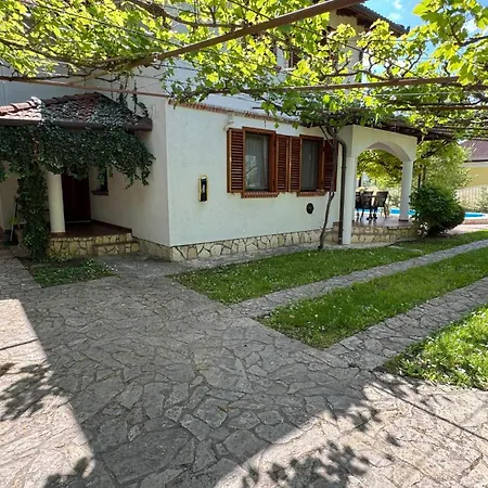 Mdm * Balatonmáriafürdő